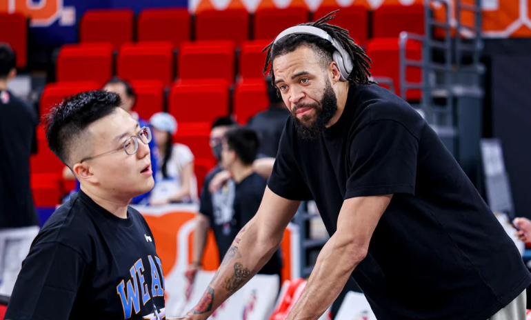 上海男篮vs北京男篮 麦基发挥的水平很关键 