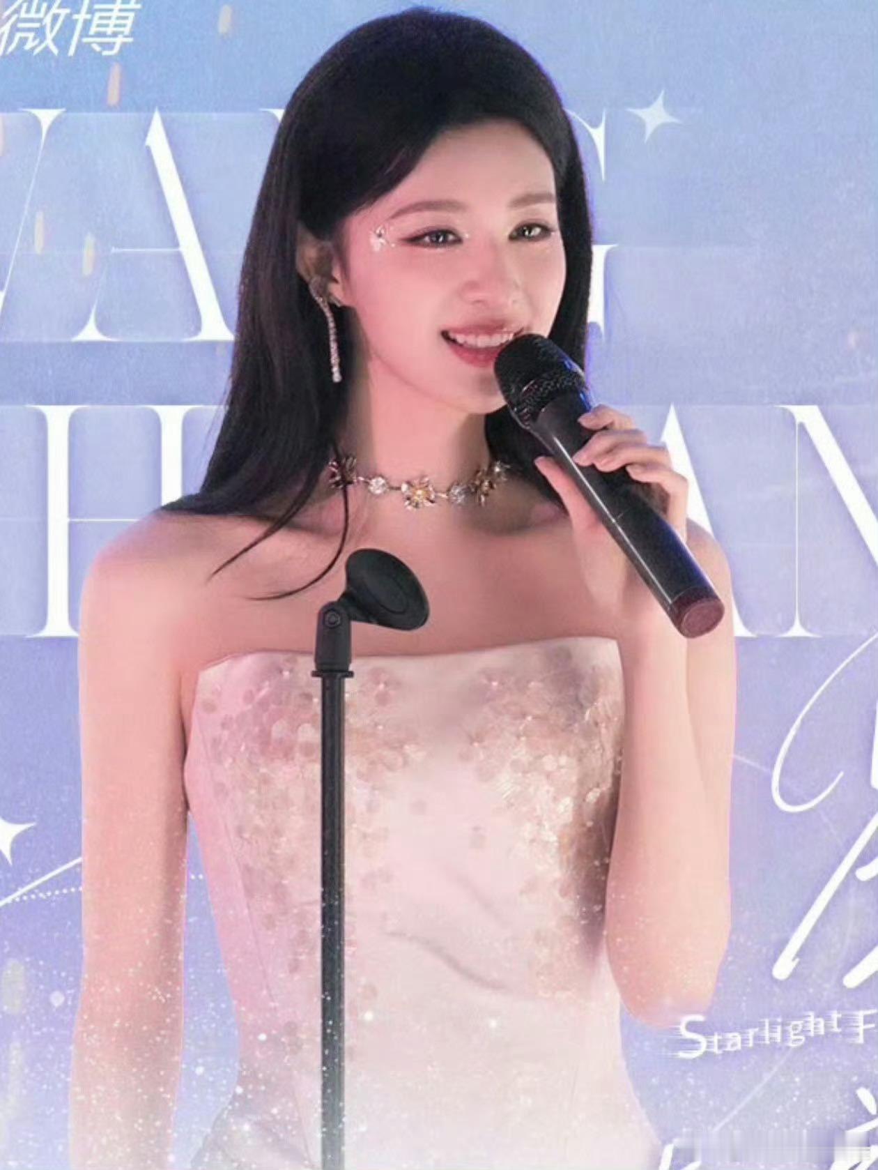 王楚然内娱百灵鸟上新人了 期待王楚然明天0点的《星河予你》！从《如果可以》到《爱
