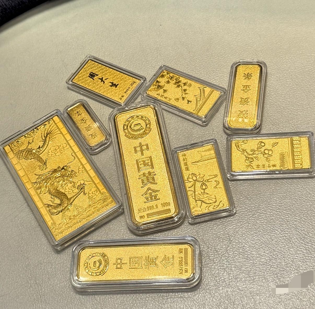 刚买黄金的人，
现在估计大腿都快拍肿了，
4月10日开盘金价1048，昨天金价涨