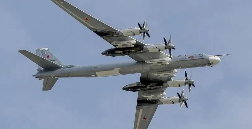 泽连斯基本来有着一手好牌，结果被他打得稀烂！乌克兰可是欧洲第二大的国家，也是欧洲