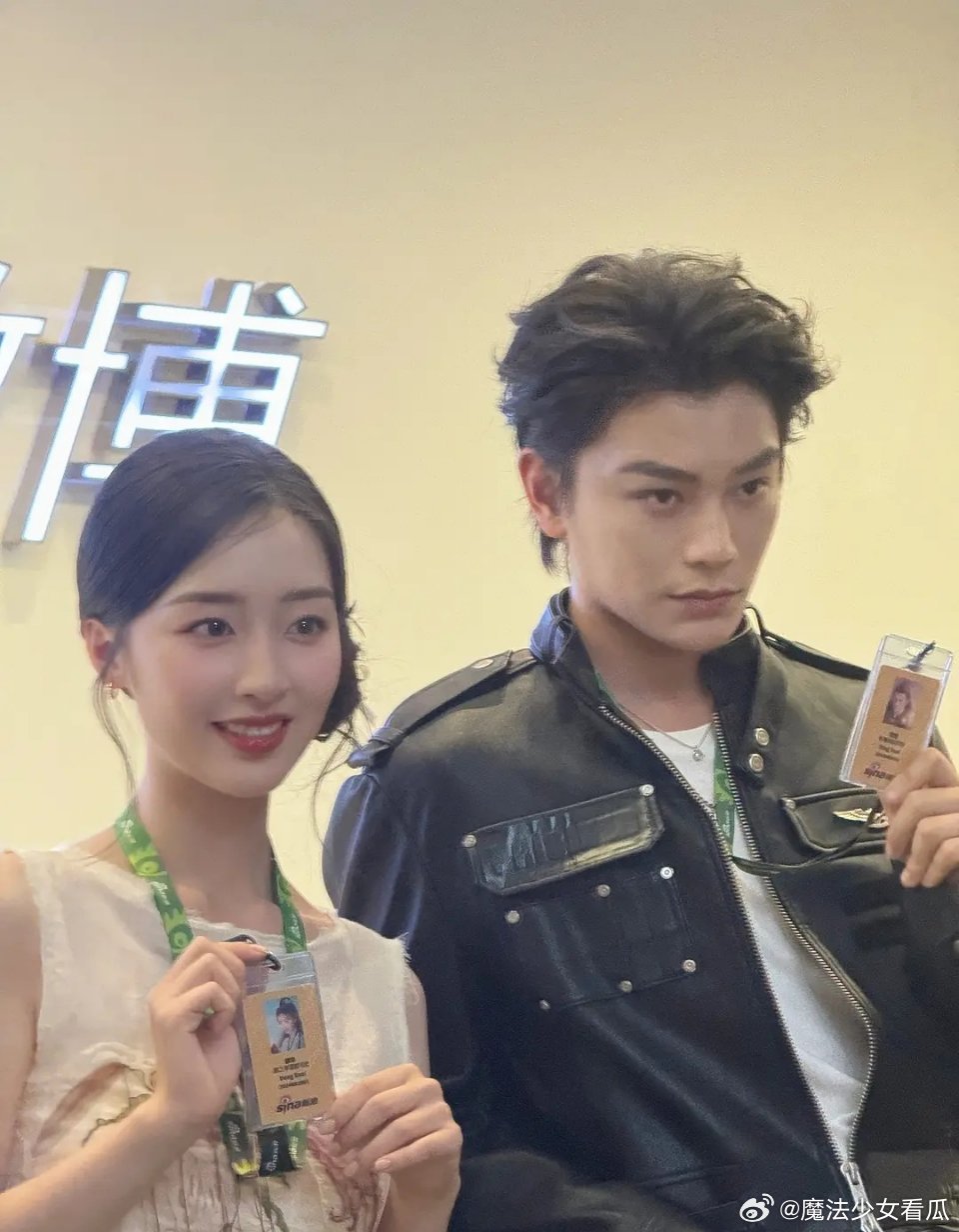 感觉丁禹兮和邓恩熙都想着独美，两个人是真的没有什么cp感 ​​​