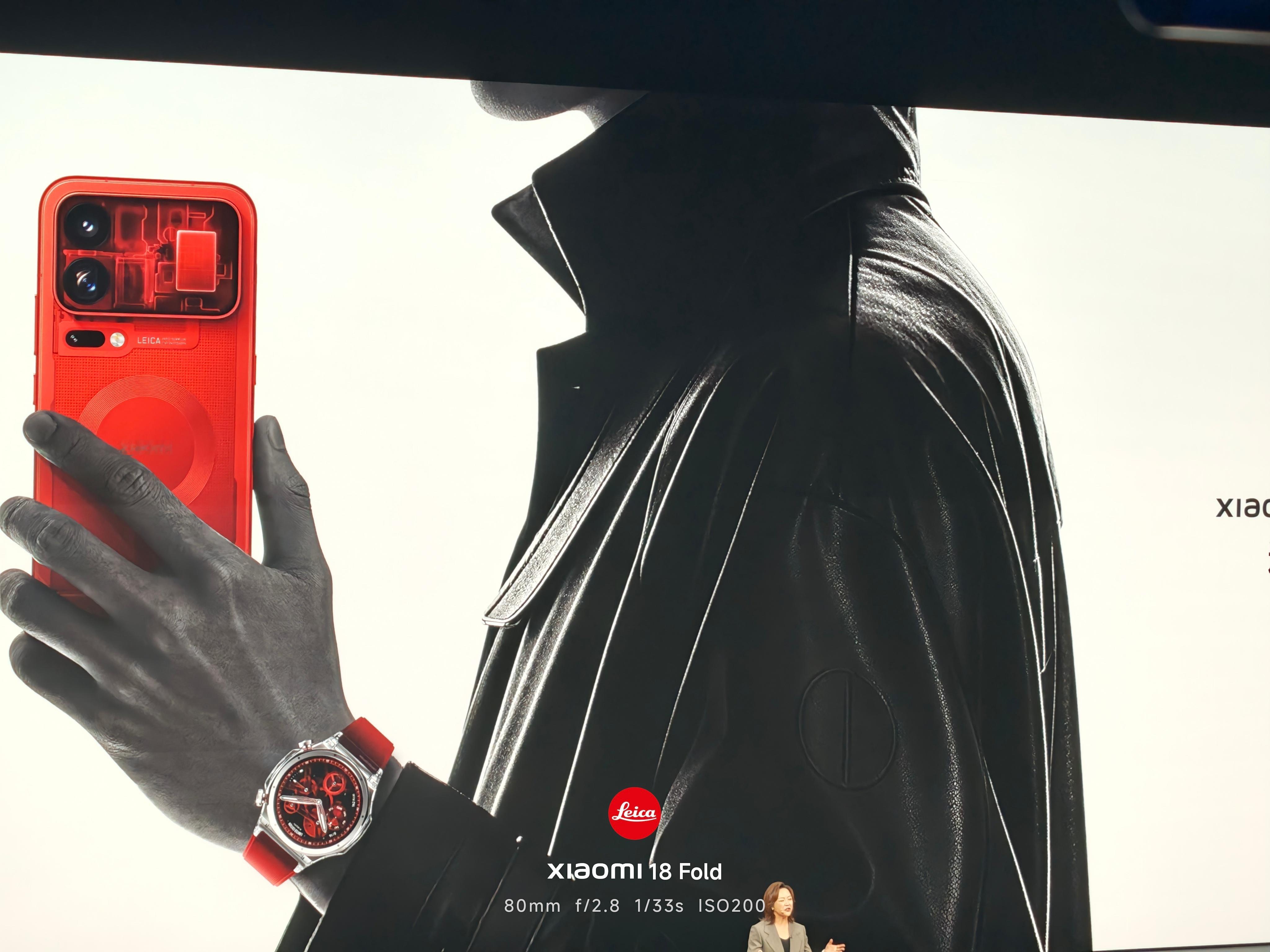 什么，表也有透明版而且不是亚克力是玻璃 ​​​