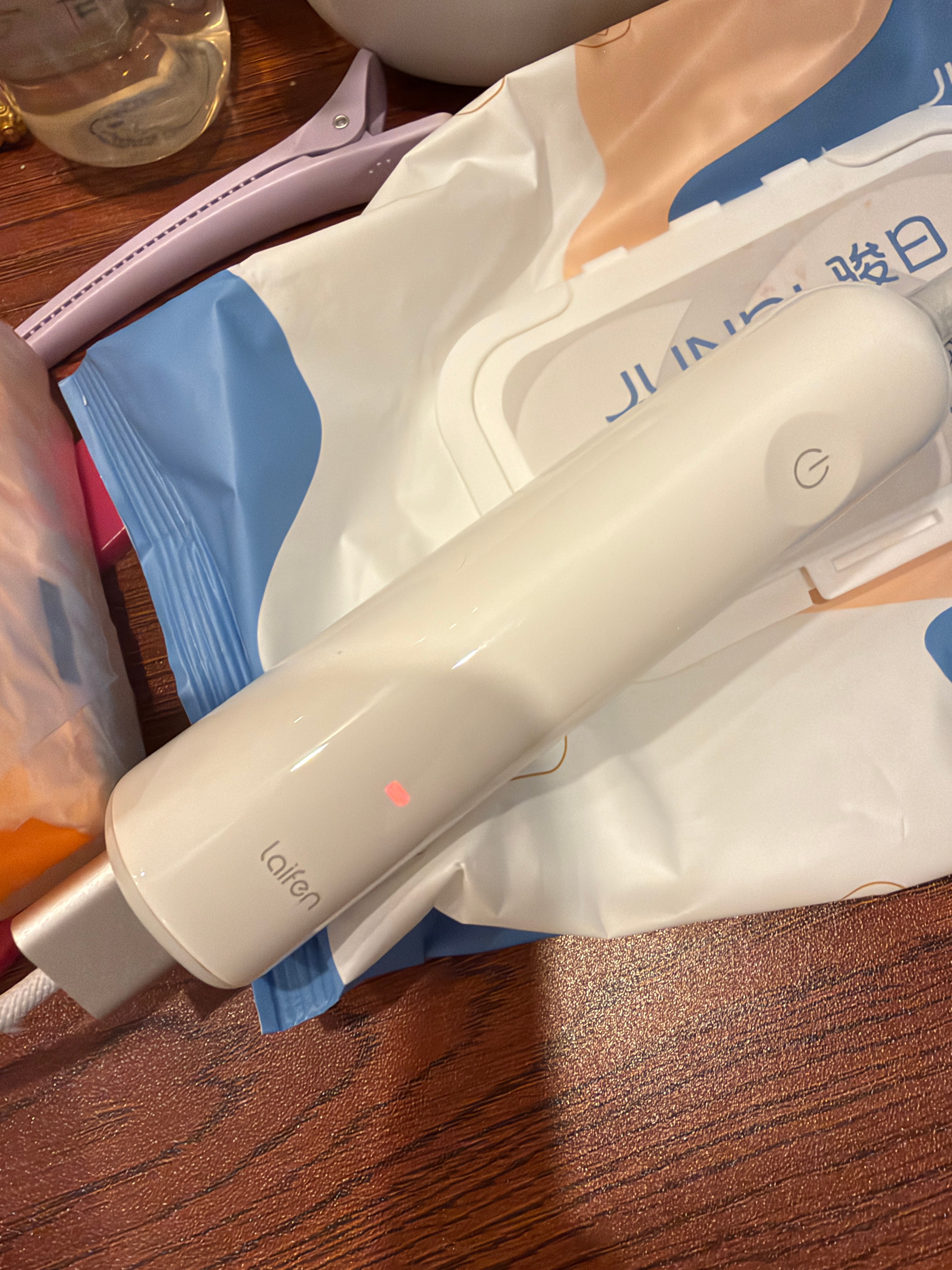 我想知道大家用徕芬牙刷 有没有出现 充电充不进断流的情况么用了一年多 现在每次充