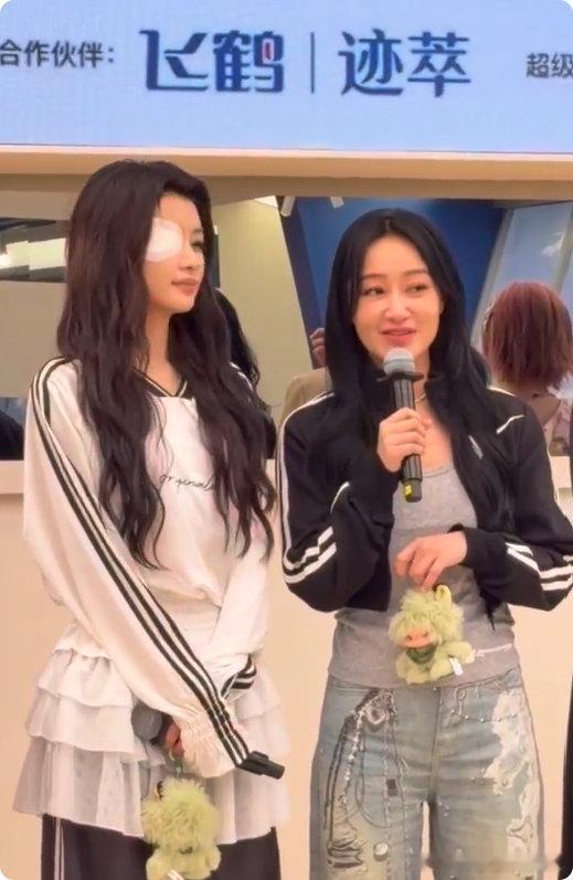 赵子琪回应不让拿包是不了解流程 孙怡觉得很对不起赵子琪孙怡的愧疚感好真实，女孩子