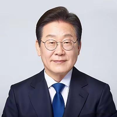李在明受邀参加北约峰会，韩国未来会比日本更受欢迎。因为高市早苗的原因让日本开始变