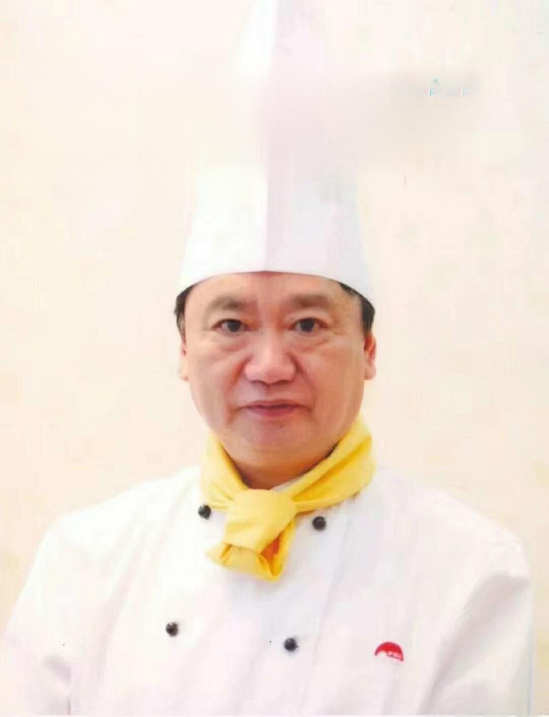 王墨泉：中国湘菜界的一缕绚丽的光芒

文/中国湘菜文化大师 邓杰

​跟随国宝级