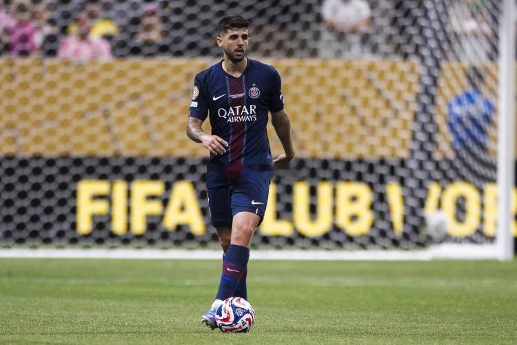 据土耳其媒体TRT Spor报道，费内巴切有意巴黎22岁中卫贝拉尔多。媒体指出，