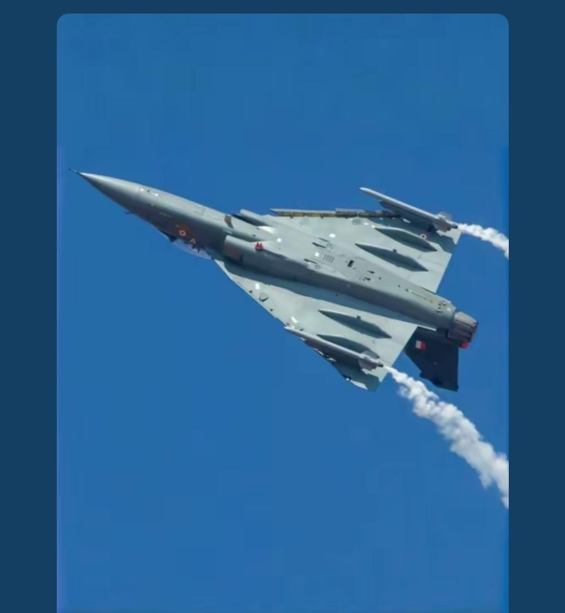 你说光辉漏液我真不信，有没有可能飞行员憋不住，尿飞机上了？

我从来不挂弹，因为