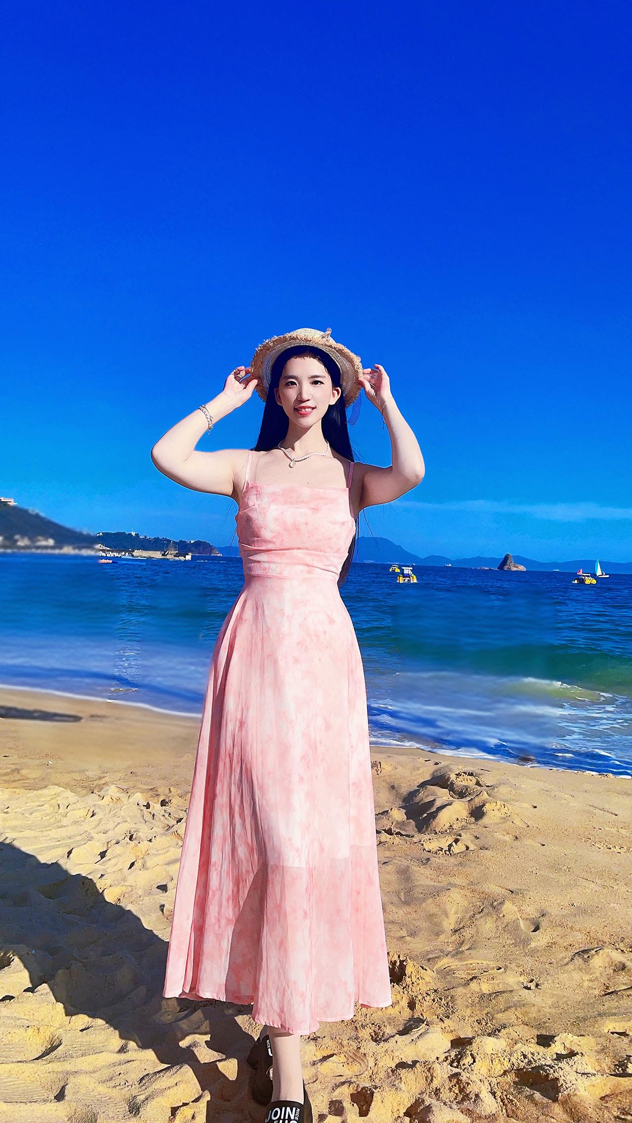 大家新年快乐美女 海边 春节 丝袜