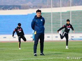 牛眼看球采访vlog：泰山城建重回泰山体育场，训练花絮有意思网页链接