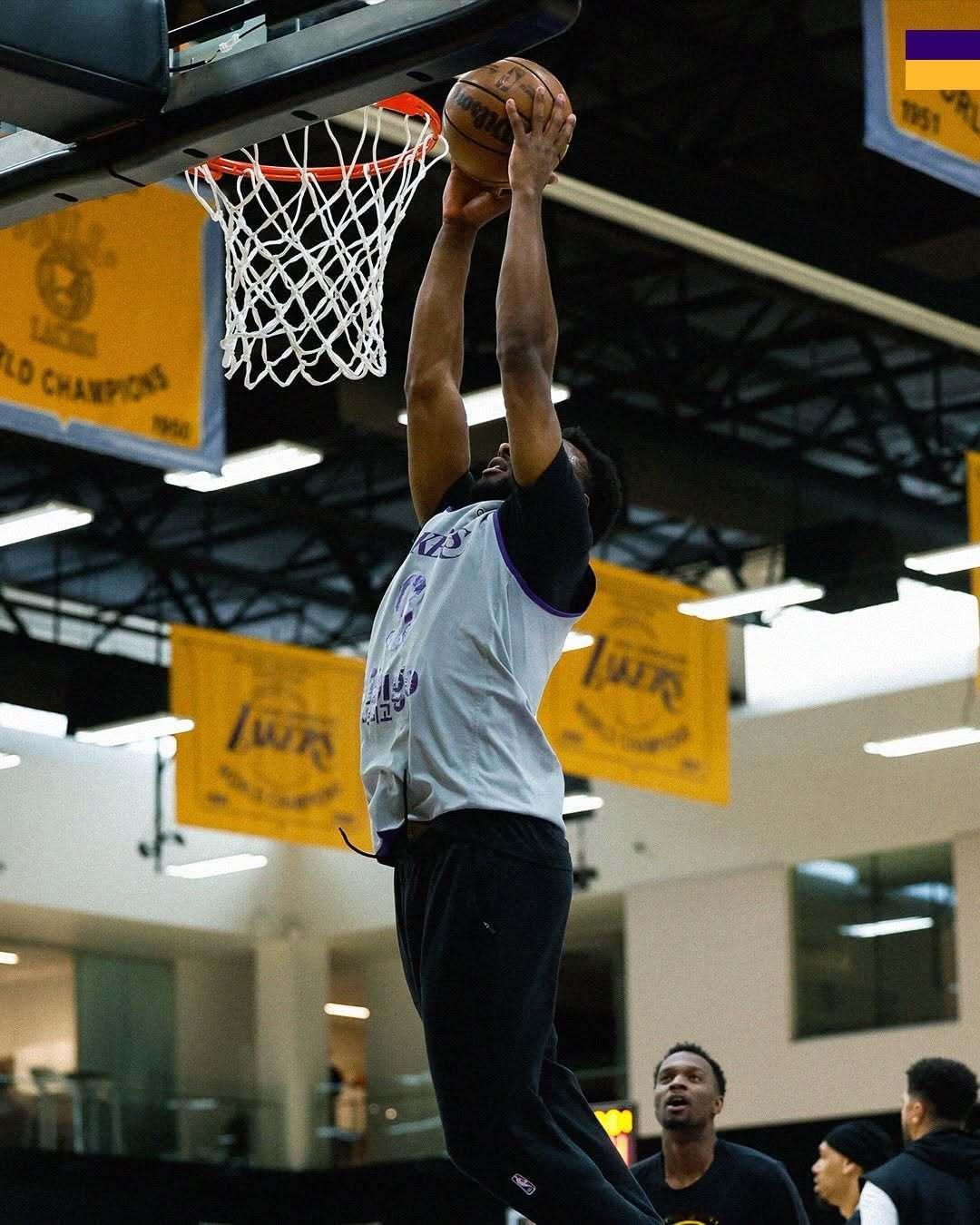 一次酣畅淋漓的训练，所有人状态都非常好。湖人vs火箭湖人2比0火箭