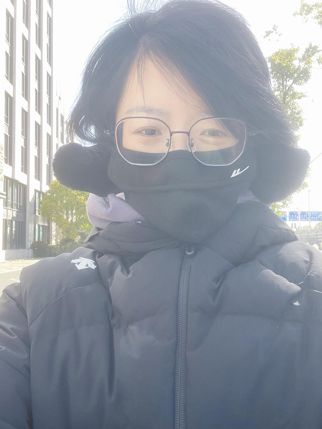 对自己正确的重复，选对方向，用时间悄悄的做杠杆。找到优势，用效果不断的做叠加。真