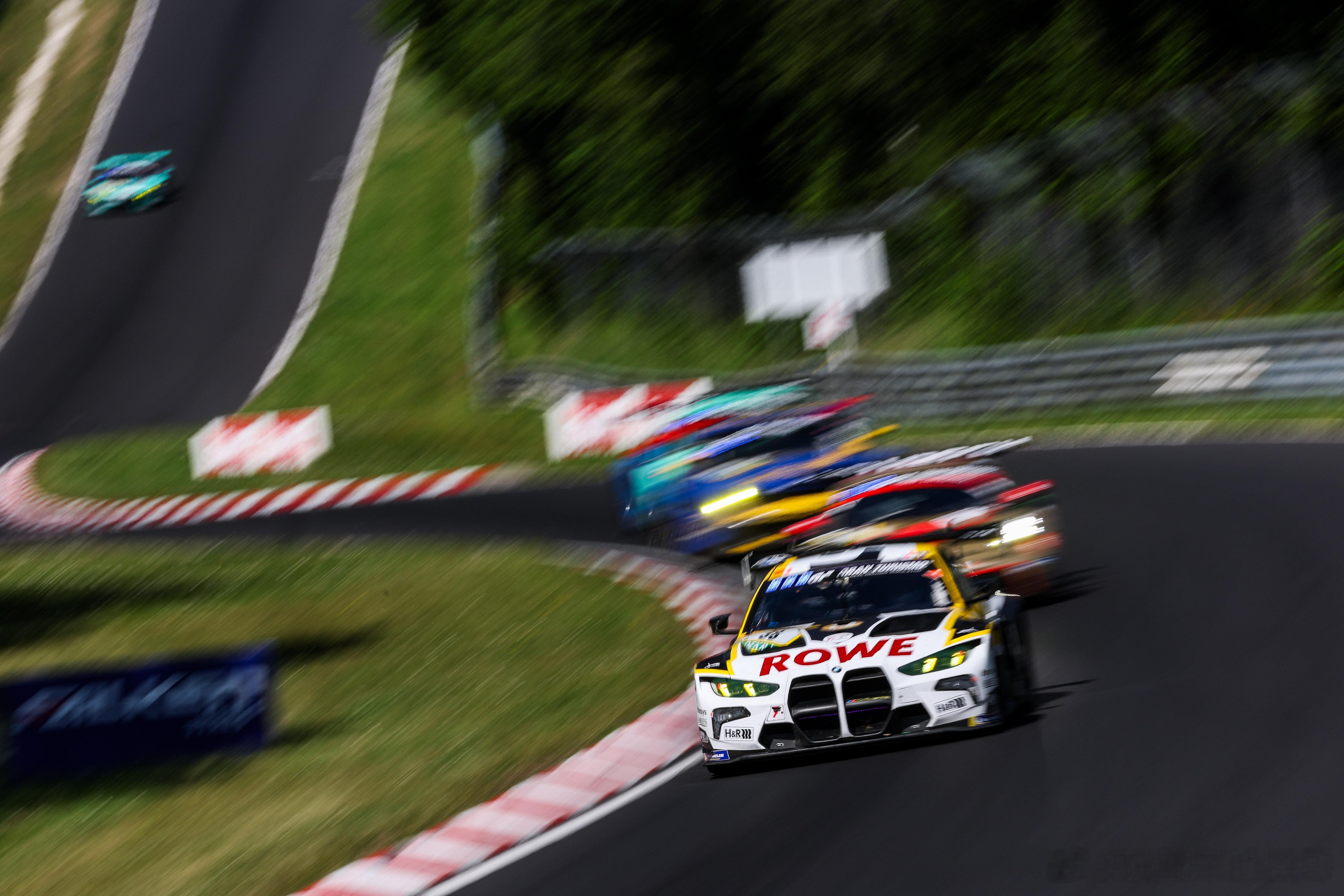 纽北封王，BMW M燃擎夺冠！来自ROWE车队的98号BMW M4 GT3 EV