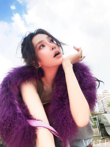 温俊给Angelababy拍的VOGUE低像素大片温俊给Angelababy拍的