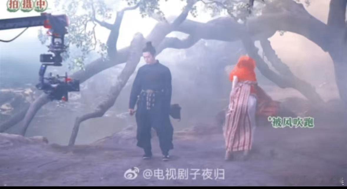 田曦薇被鼓风机吹倒了田曦薇被鼓风机吹倒田曦薇被鼓风机吹倒，可爱，[舔屏][舔屏]