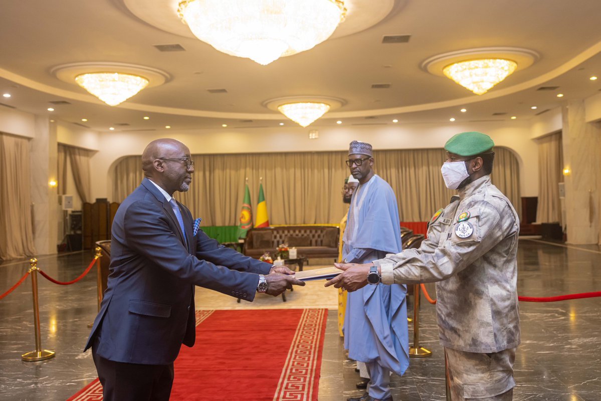 🇲🇱 马里过渡总统、马里武装力量高统帅 阿西米·戈伊塔 陆军上将阁下于202