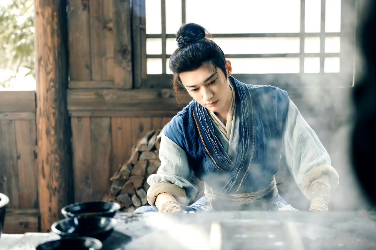 权谋剧《桃花映江山》剧情紧凑且主角演技佳，绝对比《藏海传》更胜一筹