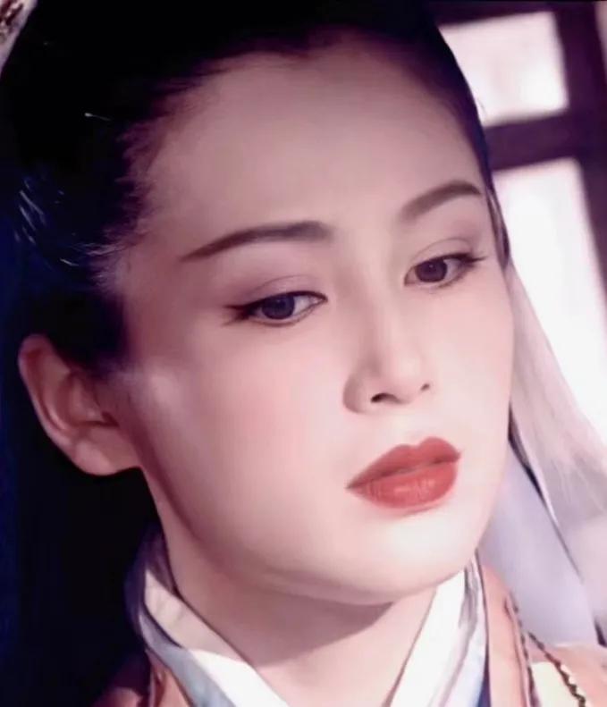 李莫愁要杀九个人，墙上留血手印，源自虎步势，是房中书玄女经之一

虎步势是《﻿玄