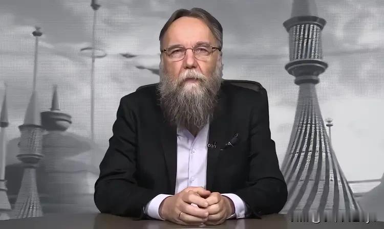 俄罗斯哲学家、社会学家、地缘政治学家亚历山大·杜金​发文写道:
“那些说美国提出