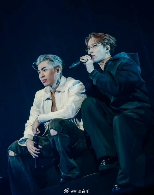 王嘉尔久违的中文歌  谁懂啊！王嘉尔唱中文情歌的杀伤力，是那种温柔里带着锋芒，深