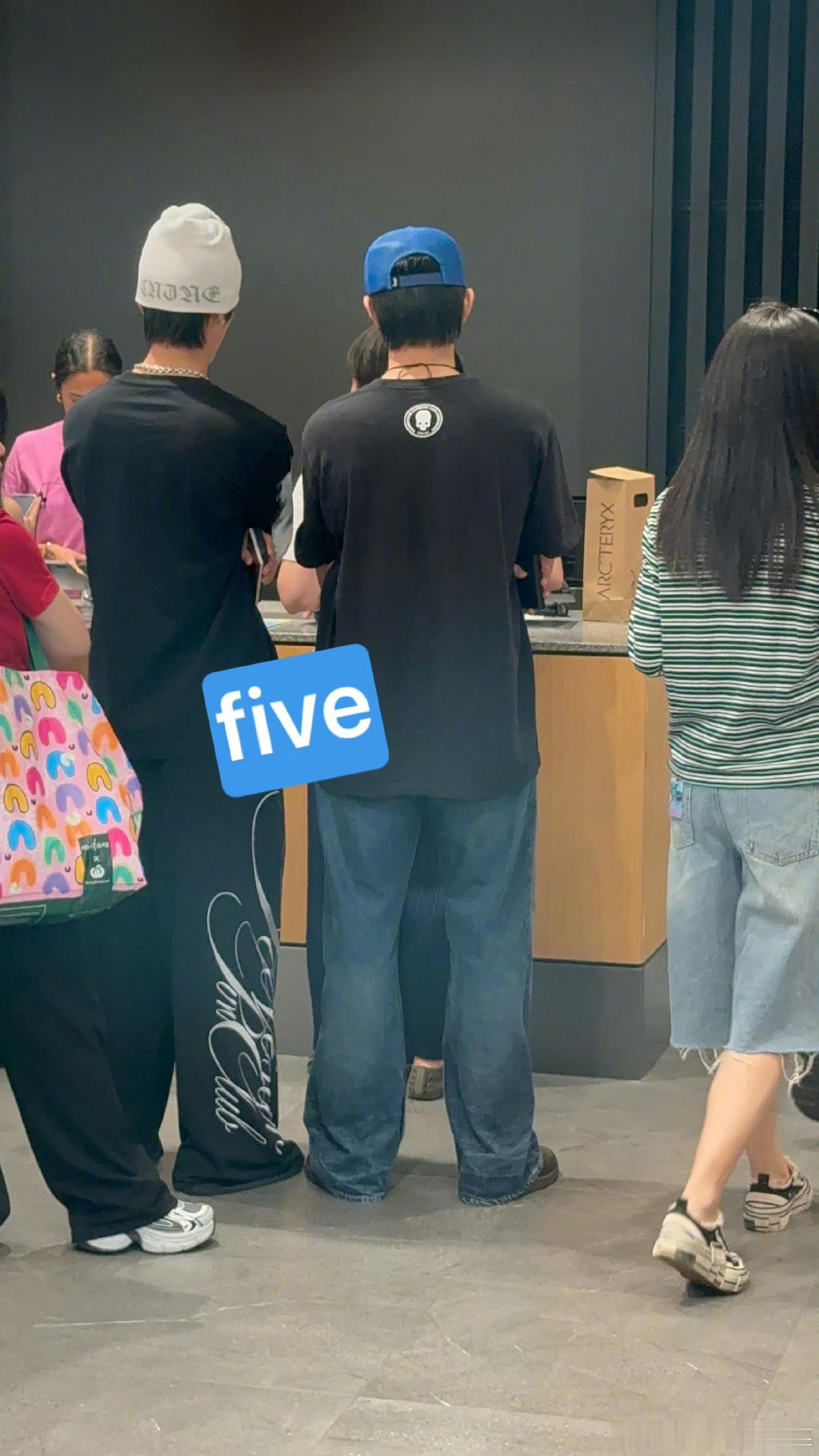 哦莫 感受一下悉尼偶遇张极张峻豪