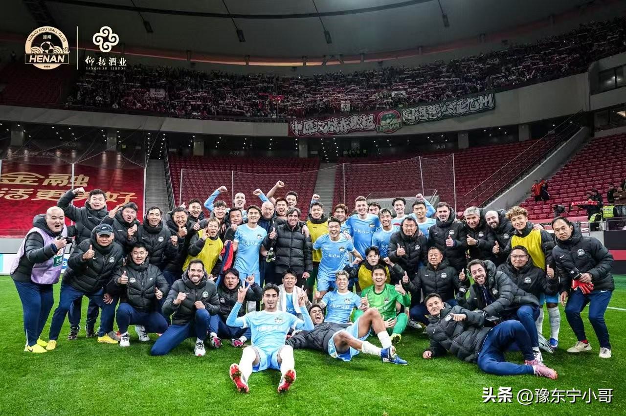 北京时间2026年3月7日，中超联赛首轮继续进行，其中卫冕冠军上海海港坐镇主场迎