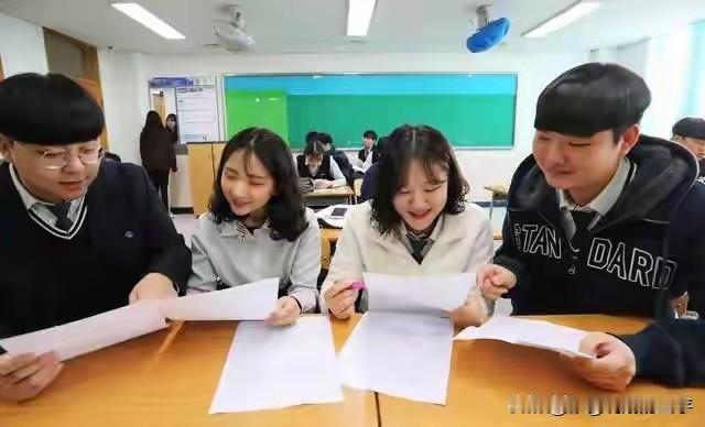 学好数学的孩子  究竟聪明在何处？
1、数学能够学好的孩子，具备更强的思维意愿，