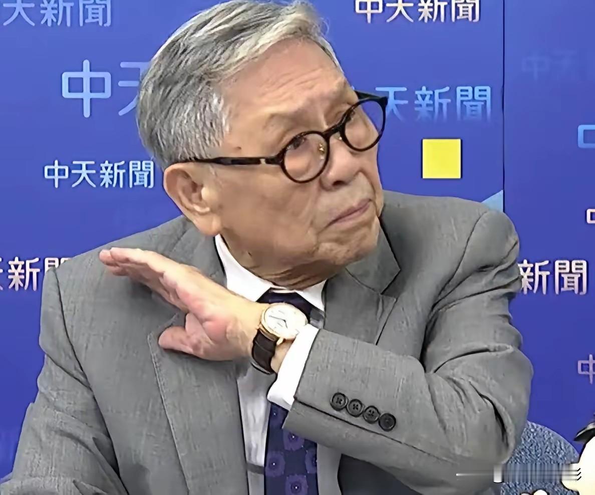 帅化民果然是专家，一眼就识破，林肯号已经到了弹尽粮绝的地步了。

美国航母林肯号