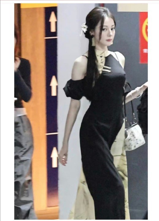 迪丽热巴旗袍侧编发迪丽热巴新中式旗袍造型真的好美啊迪丽热巴新中式旗袍造型 ​​​