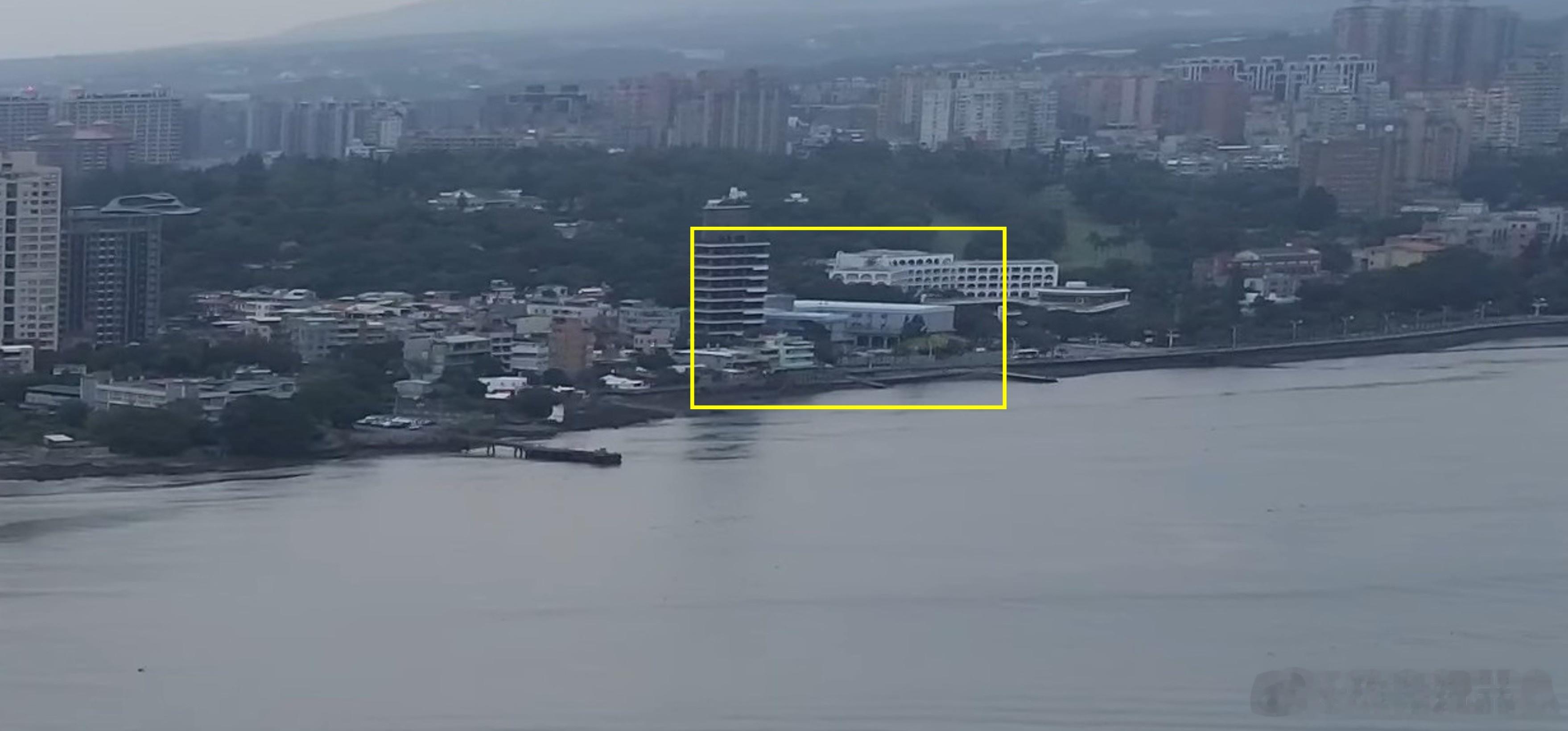 台湾军事信息  从卫星图看台伪淡水河口的新建工程。该工程名为“伪中科院新北P07