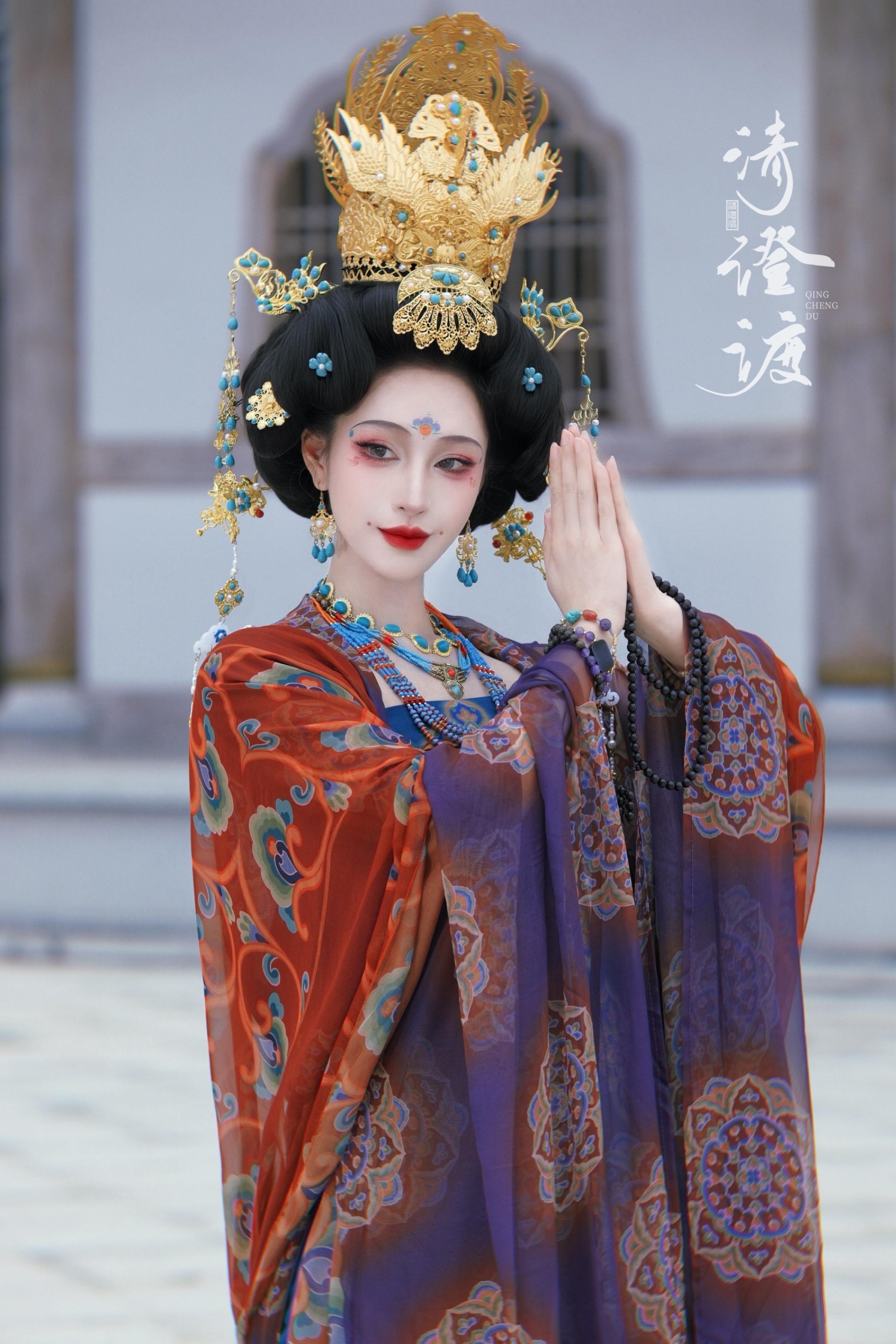 喜欢这款复原风的～造型