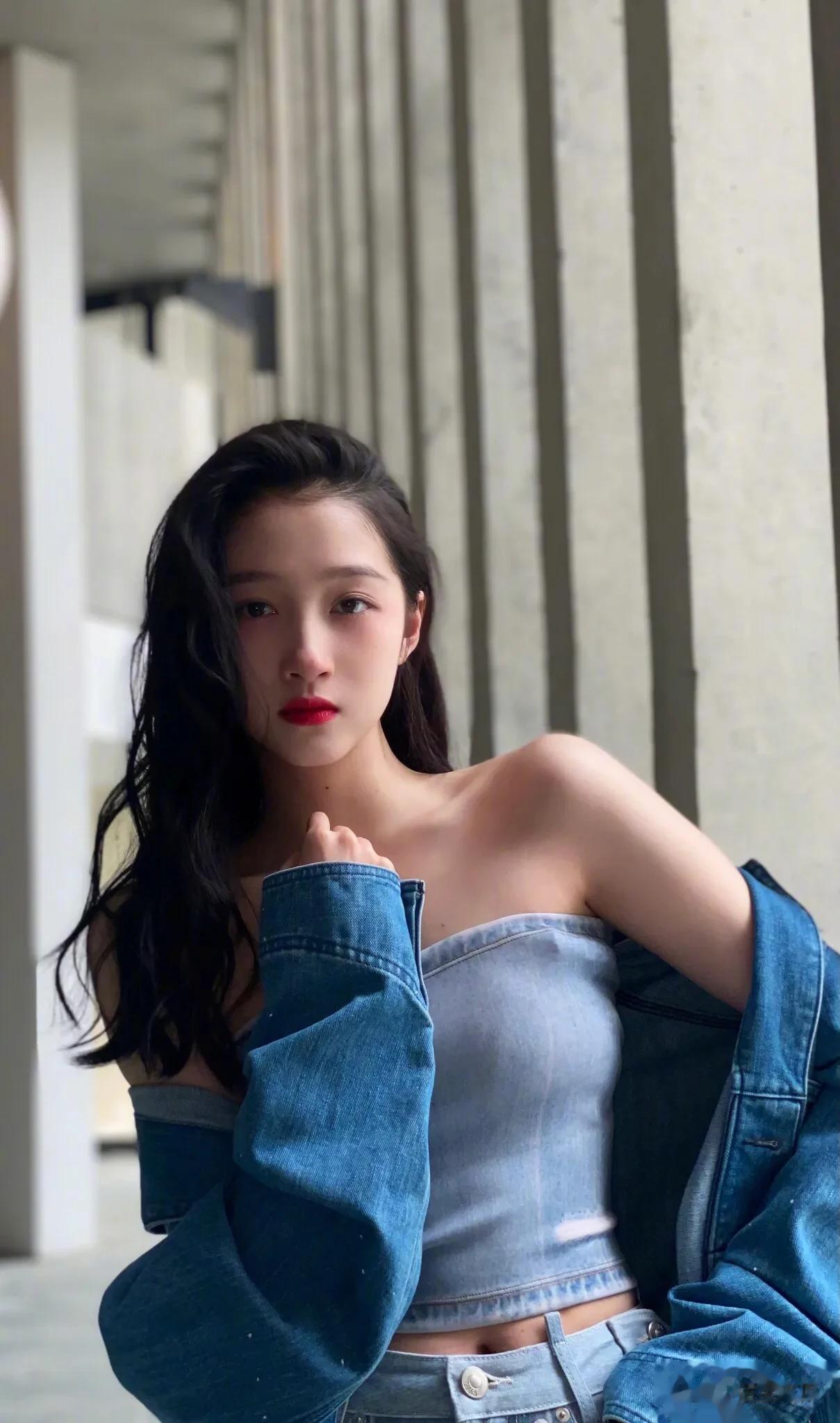 关晓彤入驻杜莎，将是入驻杜莎最年轻的中国女艺人！

女星关晓彤所在的工作室发布了