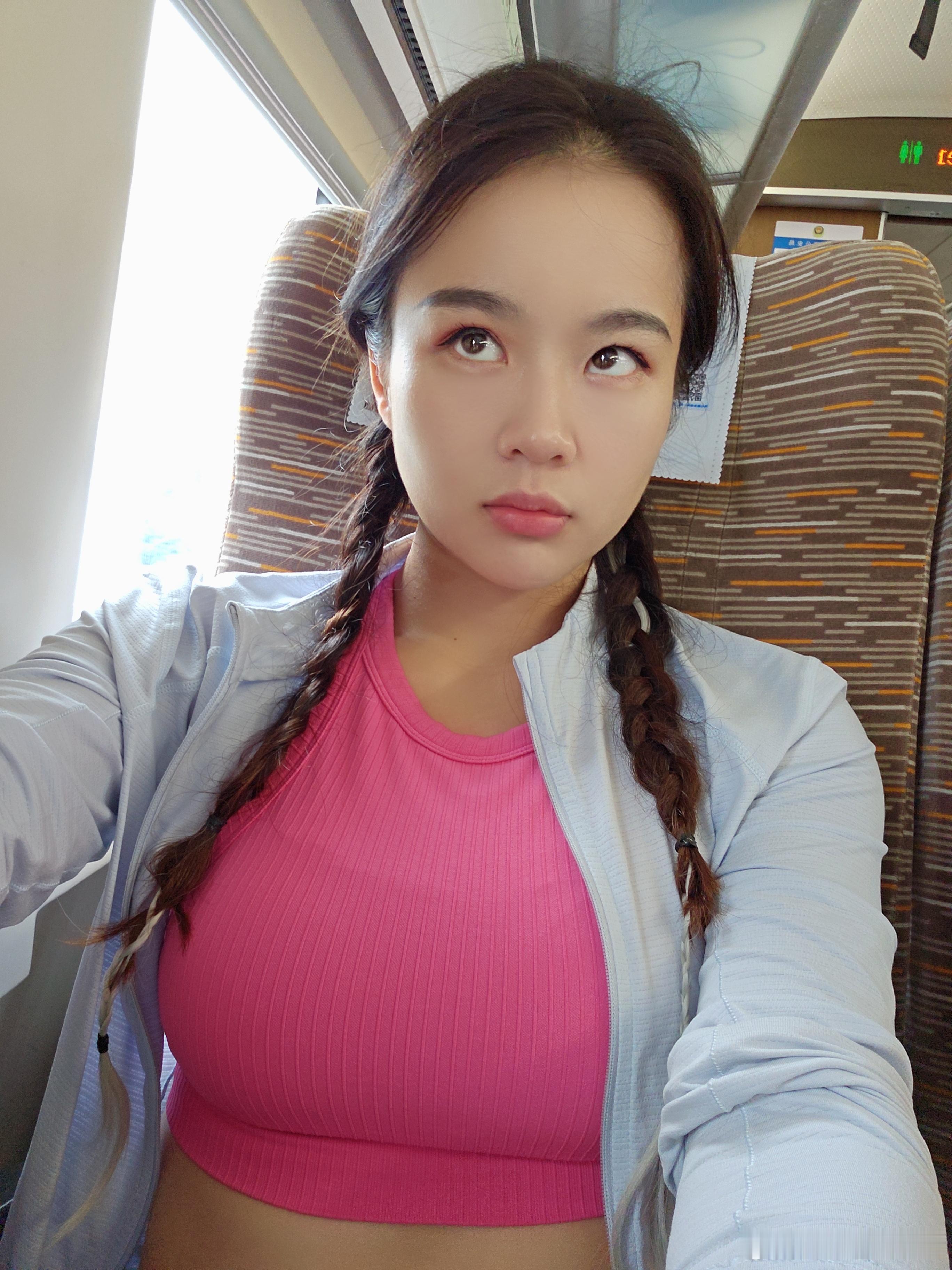 超8000列动车组提供静音车厢服务非常需要，静音车厢是刚需，至少主动买静音车厢，