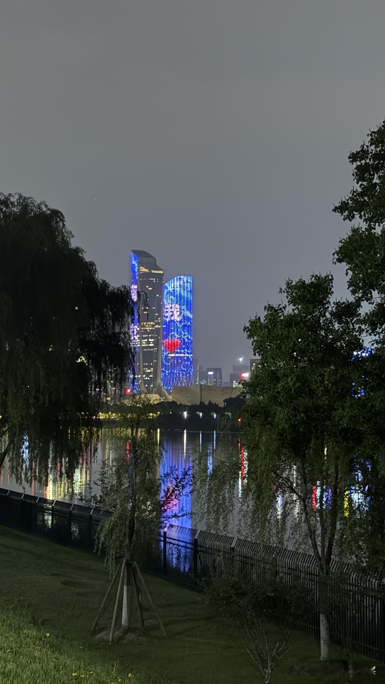 拍一张你的城市美景