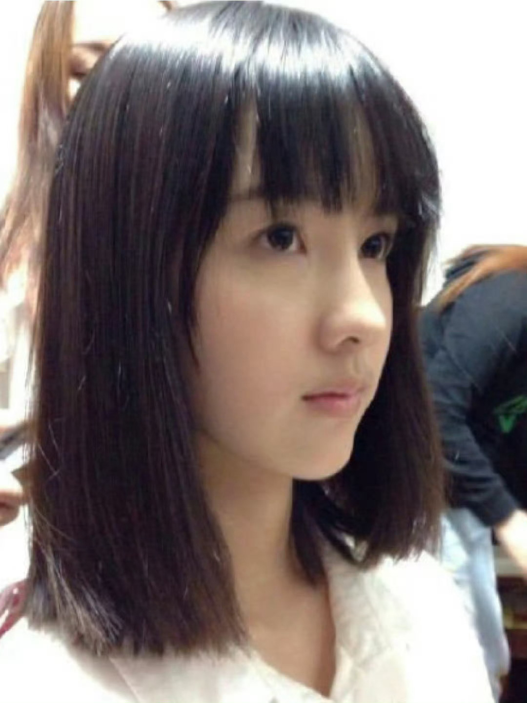 【陈都灵】小耳朵     陈都灵泳池照 ​​​