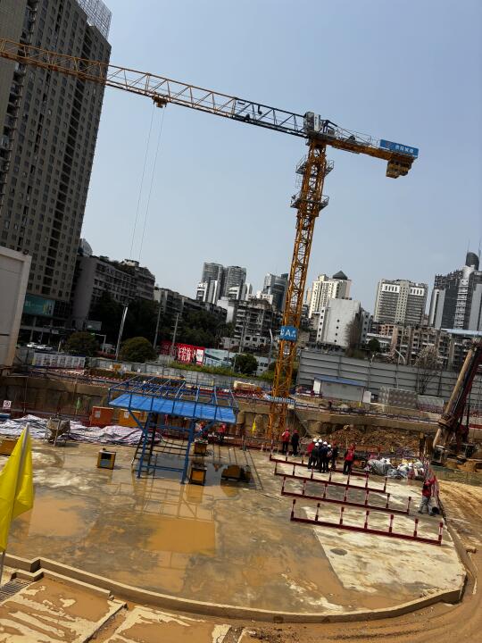 今天在贵阳喷水池⛲城投毓翠这下真要开盘了