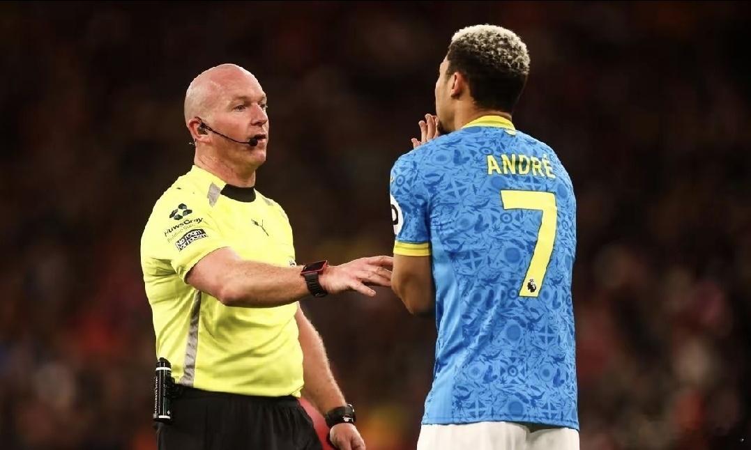 123年队史耻辱！狼队开局18轮不胜，刷新英超最差开局纪录北京时间12月27日晚