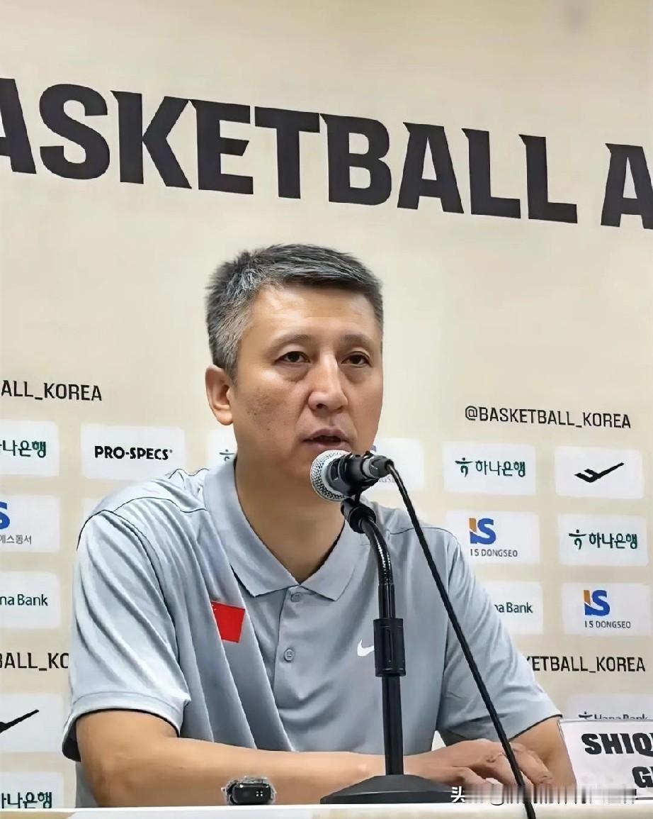 中国男篮76：90惨败韩国队，这五项关键指标完败给对手：

1. 三分投射：外线