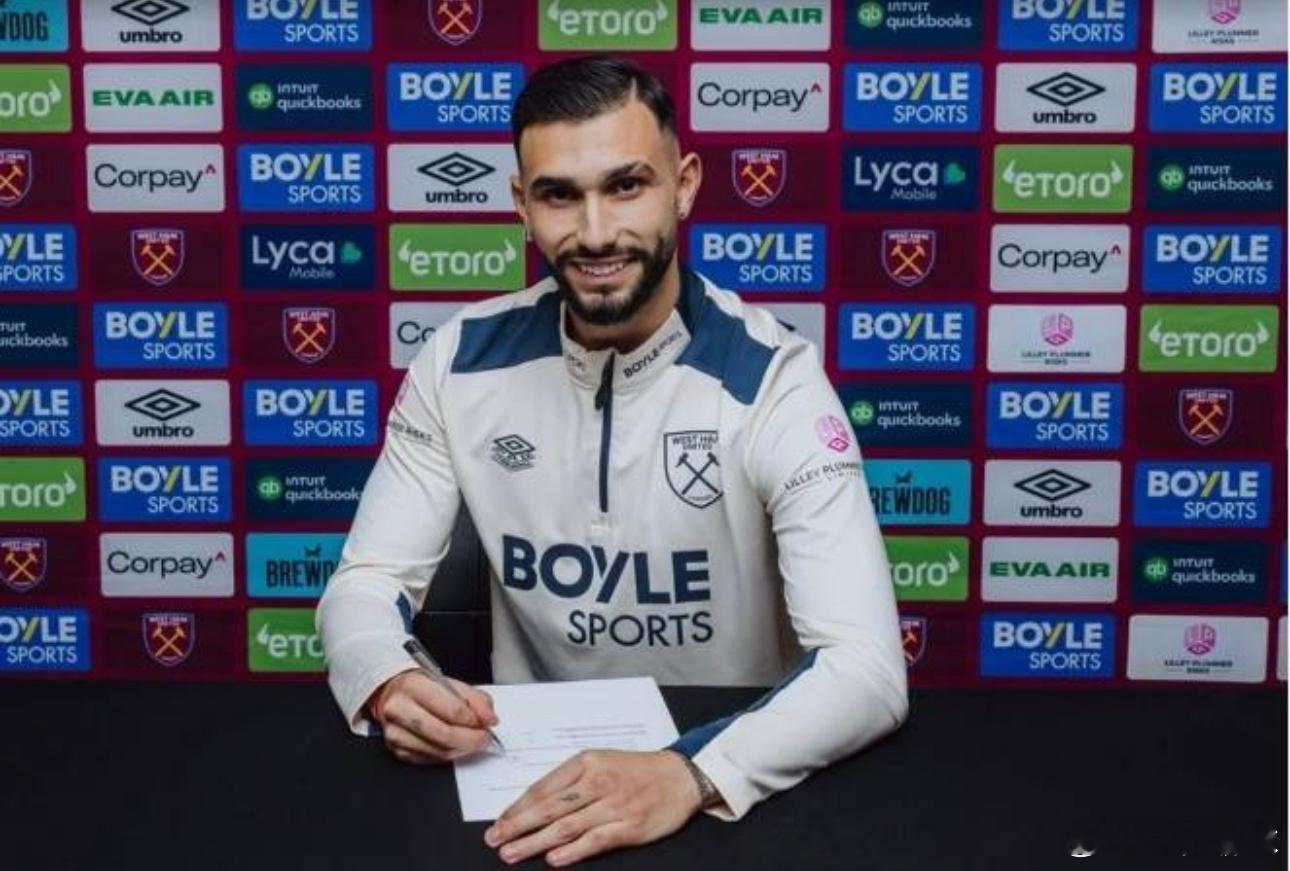 1月5日讯 英超的西汉姆联俱乐部官方宣布，阿根廷前锋卡斯特拉诺斯正式加盟球队，球