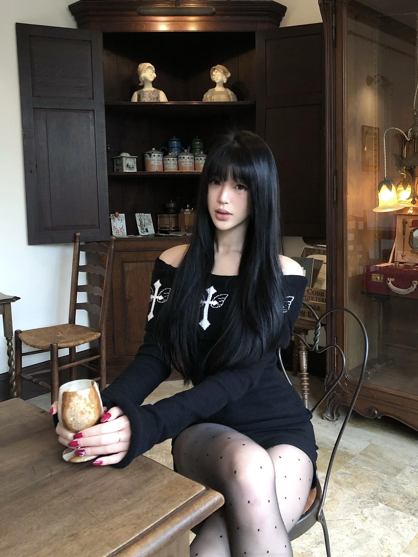 网上立立清醒人设得了 现实谁不想急头白脸问一句你到底把我当什么