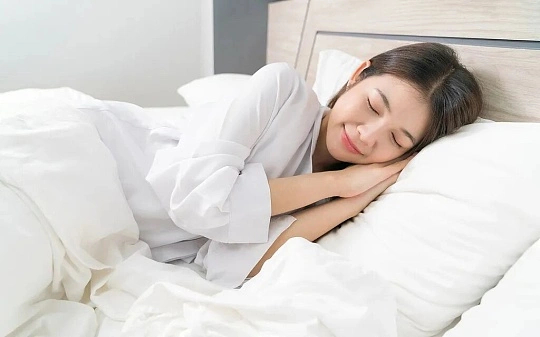 睡对时辰就是最好的中医养生中医说：药补不如食补，食补不如睡补。睡对时辰，五脏六腑