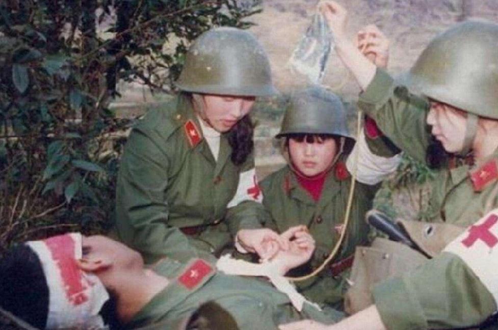 1984年，战士李陶雄中弹后抢救无效，壮烈牺牲。他的遗体却在送往安葬途中两次掉落