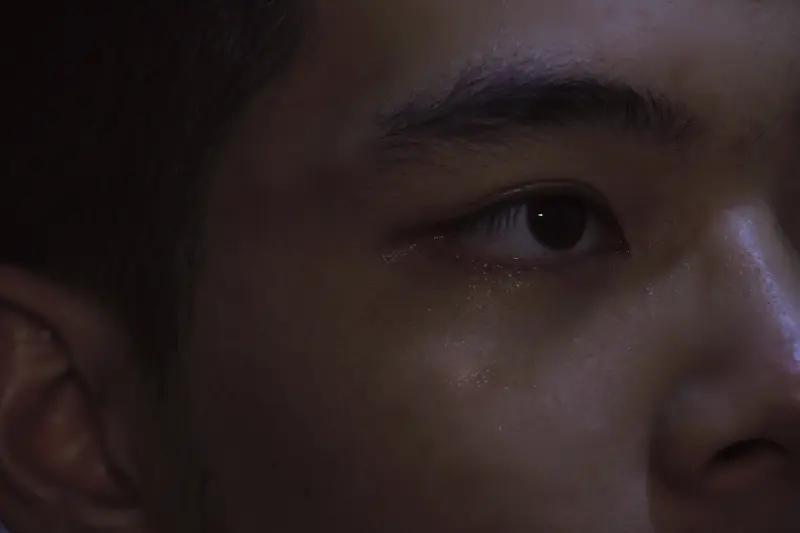 男人的泪有几个能懂?都说男儿有泪不轻弹，男人流泪，只有和他在一起生活的人，一起经
