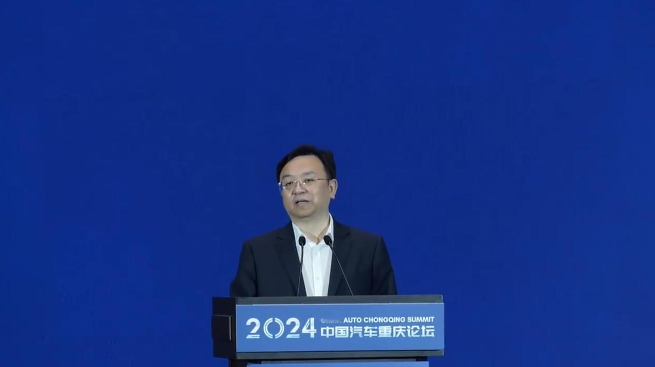 在重庆汽车论坛上，汽车行业高层围绕激烈的市场竞争展开了深入讨论，行业的发展也离不