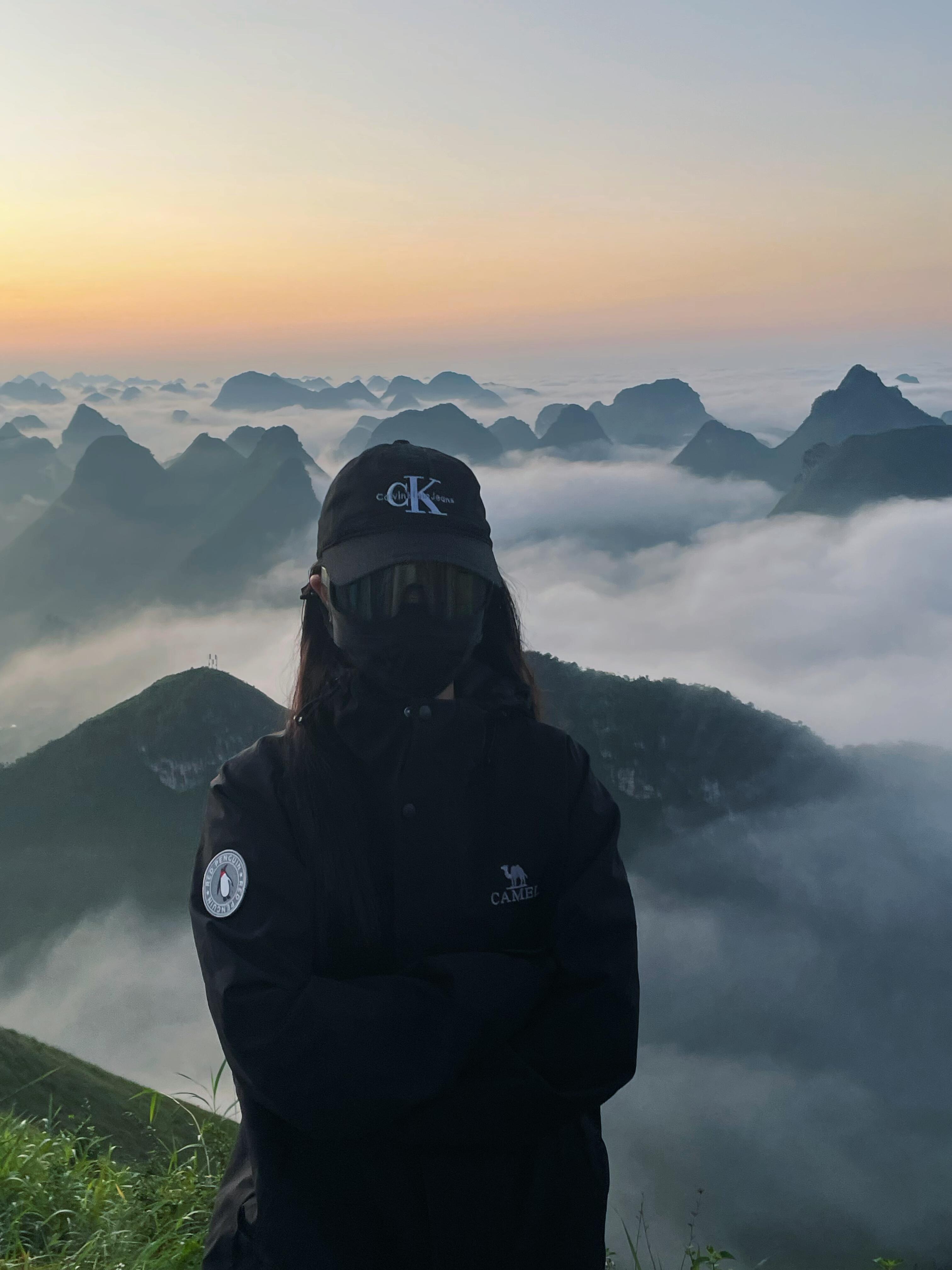 🌄 不睡觉的人先享受日出 手脚并用，半小时速通——熬夜冠军？不，是日出收藏家！
