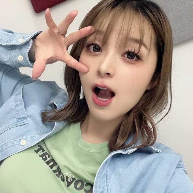美依礼芽刚宣布离婚,网友却忙着扒前夫底细,边界感这东西真挺难守