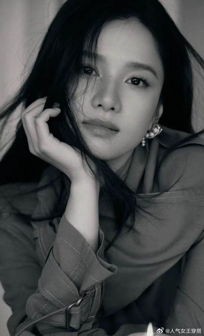 张婧仪｜内娱独一系的地母系美人，真的越素越美 ​ ​​​