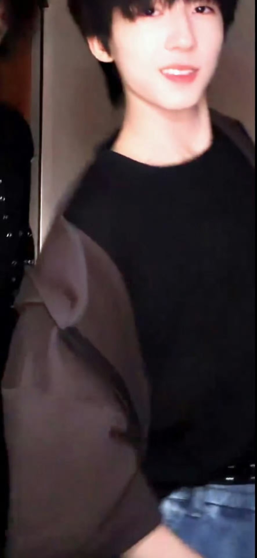杨博文表情管理神了杨博文简直daddy级别 杨博文的分化结果我至今还不敢定性！神