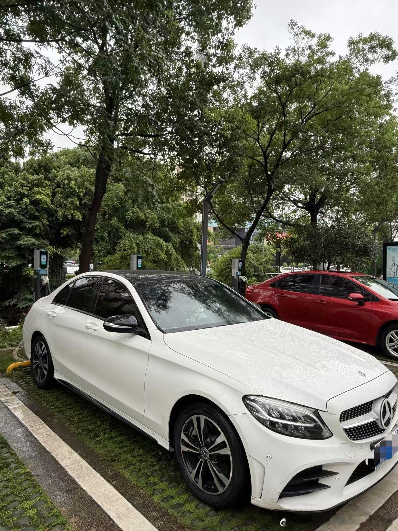 2019年11月的奔驰C260进口原版原漆，7万公里 售价14.x万  ​​​