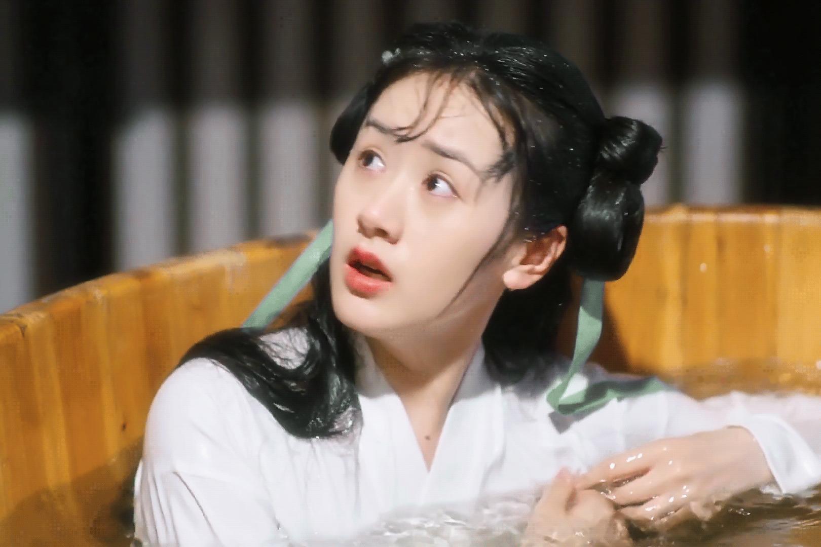 袁冰妍 袁冰妍 不要抱怨，抱我。